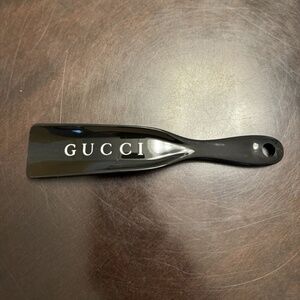 GUCCI Authentic Small Plastic Shoe Horn 7" Designer Logo Spell Out Black NWOT